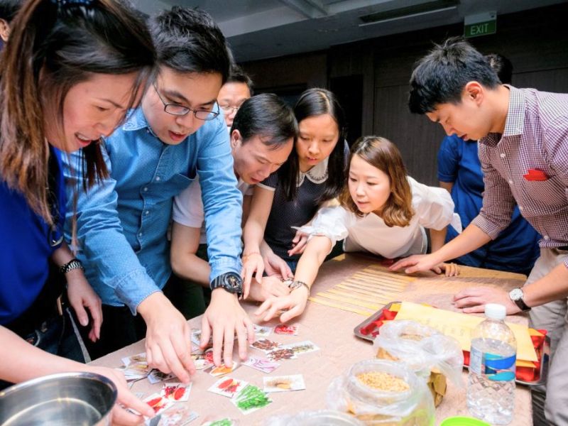 Hình ảnh teambuilding về teamwork (ảnh: sưu tầm)